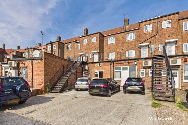 Watford Way, London, NW7