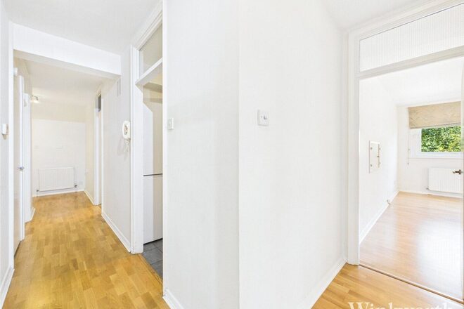 Hillcrest Road, London, W5
