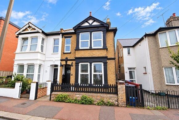 Cranleigh Drive, Essex, SS9