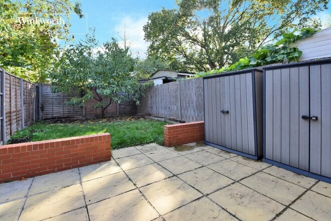 Risley Close, Morden, SM4
