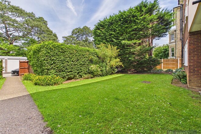 Surbiton Hill Park, Surbiton, KT5