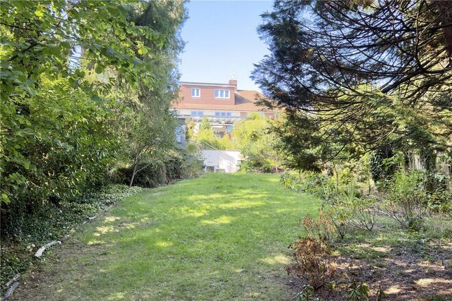 Cherry Tree Road, Buckinghamshire, HP9