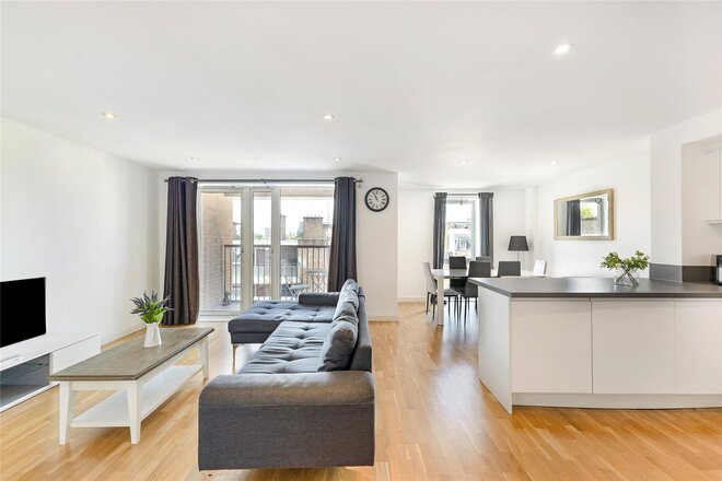 Battersea Park Road, UK, SW11