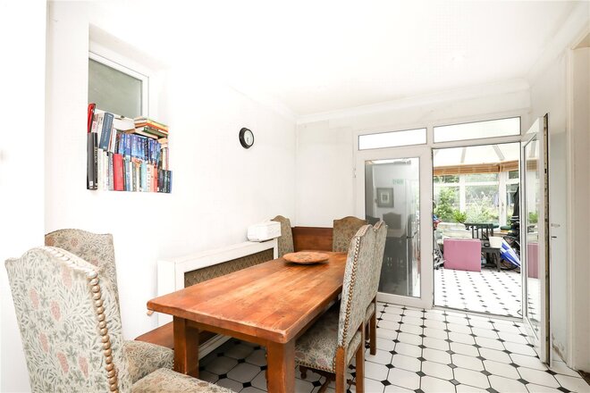 Eaton Rise, Ealing, W5