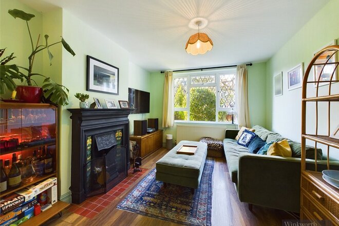 Bridge Court, Surbiton, KT5