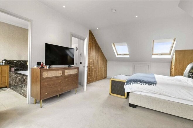 Belgrave Road, London, SW13