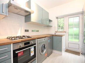 Gloucester Court, Kew Gardens, TW9
