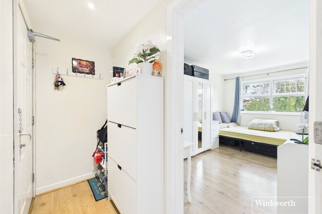 Warren Way, Edgware, HA8