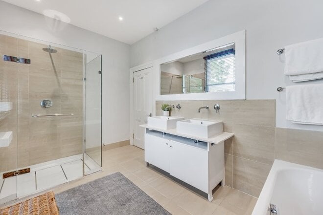 Castelnau, London, SW13