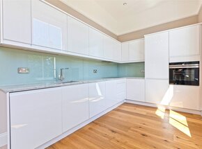 Landseer Road, London, N19