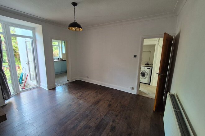 Claremont Avenue, New Malden, KT3