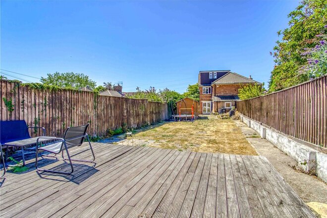 Hatch Pond Road, Dorset, BH17