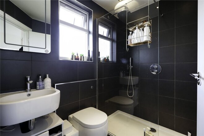 Drayton Gardens, London, W13
