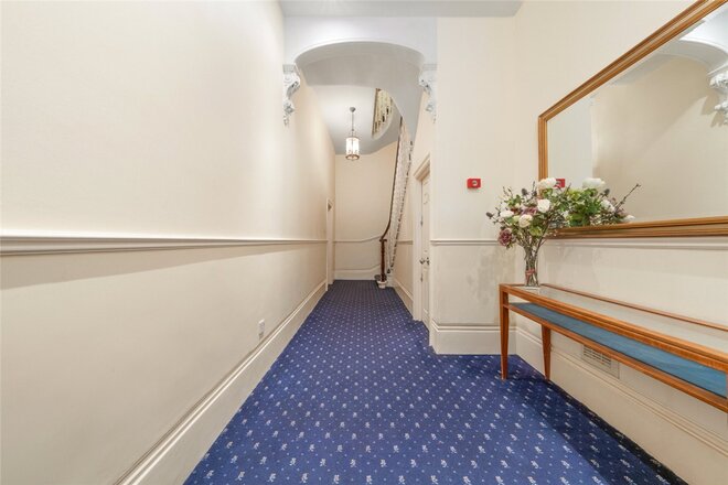 Sutherland Avenue, London, W9