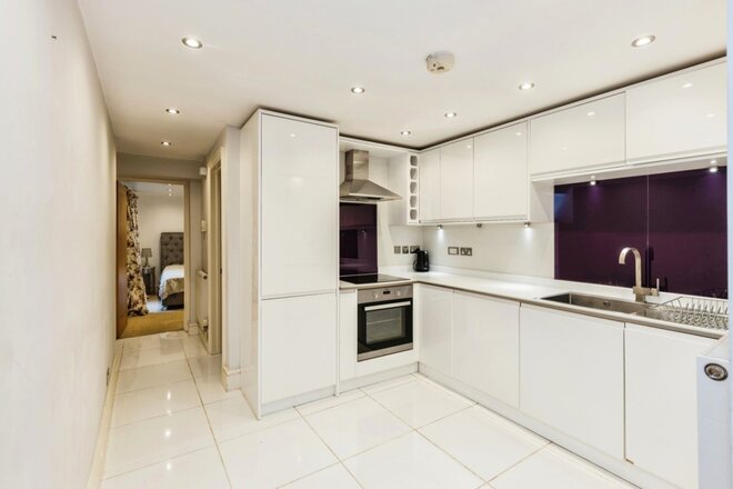 Hewlett Road, Gloucestershire, GL52