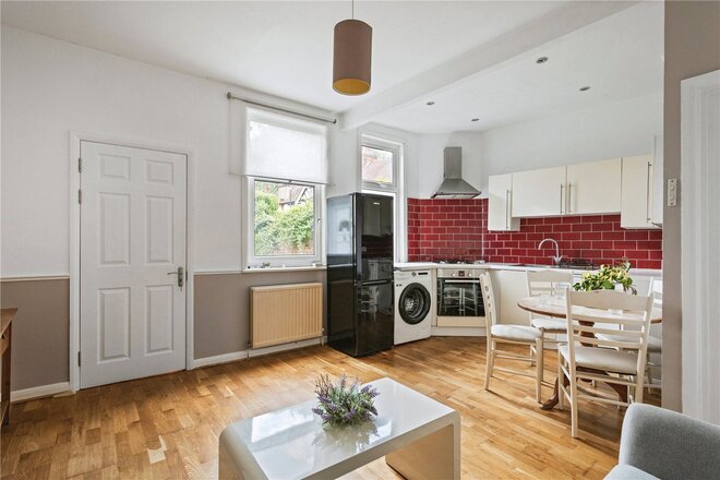 Heaton Road, Tooting, CR4