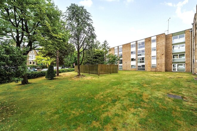 St. Johns Park, London, SE3