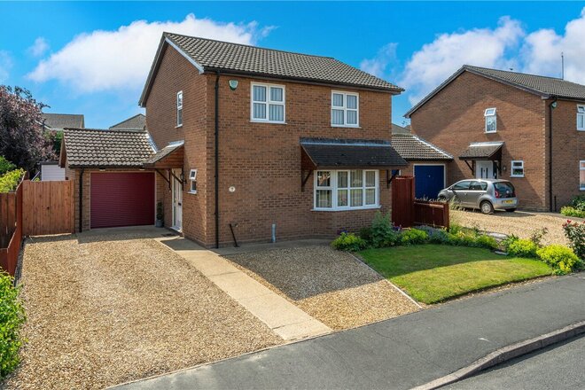 Cedar Drive, Lincolnshire, PE10