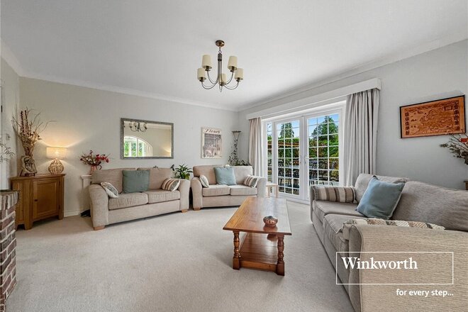 Crescent Walk, Ferndown, BH22