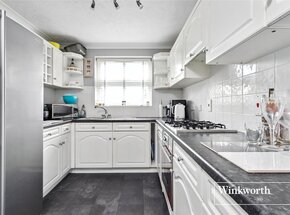 Laurel Fields, Potters Bar, EN6