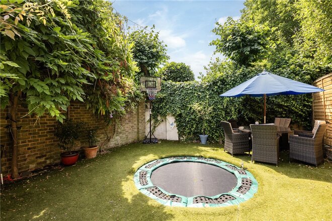 Bective Road, London, SW15