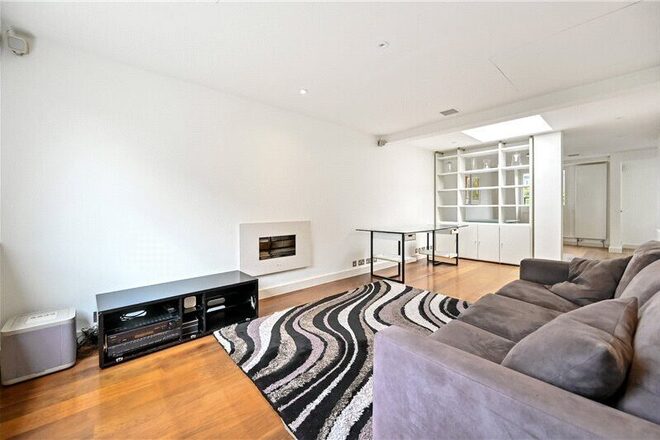 Nevern Square, London, SW5