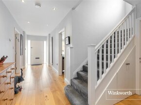 Kingswood Park, London, N3