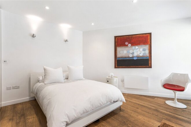 Mears Close, London, E1