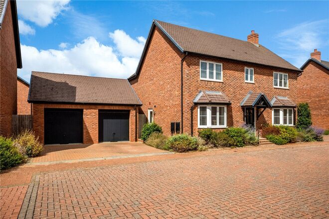 Riley Walk, Stratford-upon-Avon, CV37