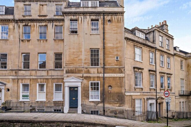 Brunswick Place, Somerset, BA1