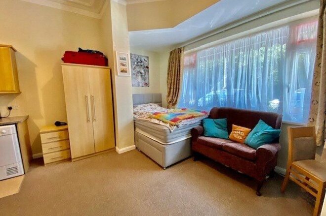 Alumhurst Road, Dorset, BH4
