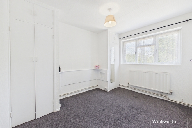 Robin Grove, Middlesex, HA3