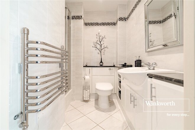 Marina Close, Bournemouth, BH5