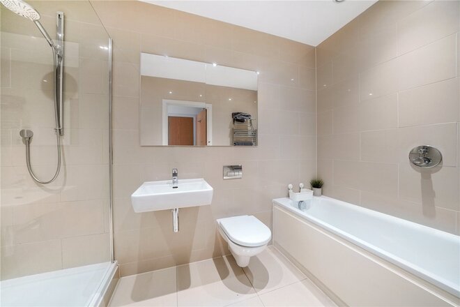Coombe Lane, London, SW20