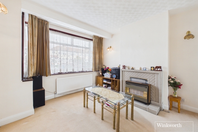 Reynolds Drive, Edgware, HA8