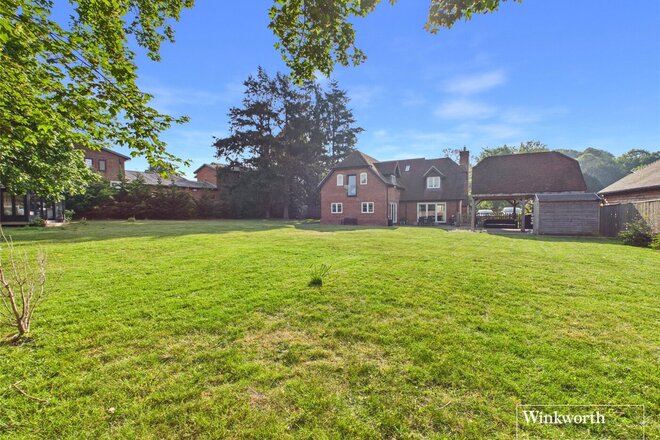 Worlds End, Newbury, RG20