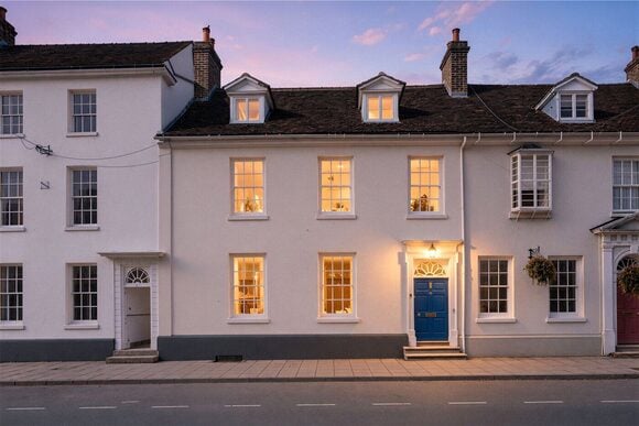 High Street, Warwickshire, CV34