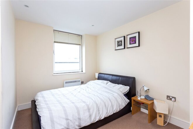 Drayton Park, Highbury, N5