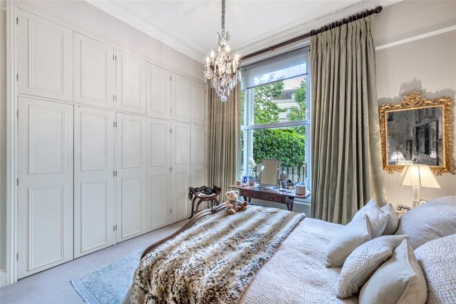 Clifton Gardens, London, W9