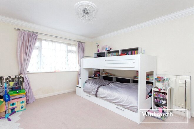 Hendon Avenue, Finchley, N3