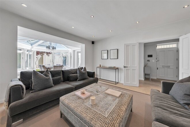Blomfield Road, London, W9