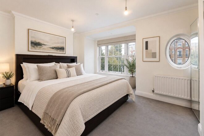 Southlands Drive, London, SW19