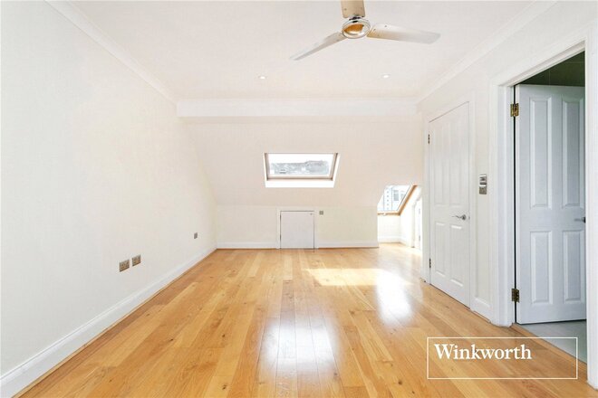 Brent Way, West Finchley, N3