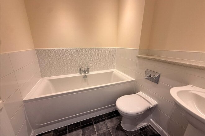 Cutforth Way, Hampshire, SO51