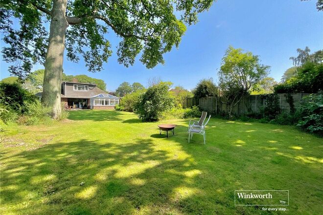 Pinewood Road, Christchurch, BH23