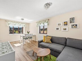 Riverside Close, London, E5
