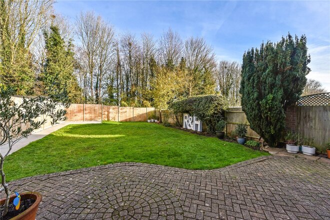 Downlands Way, Winchester, SO21