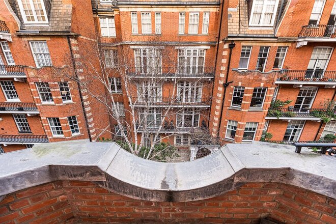 Emery Hill Street, London, SW1P