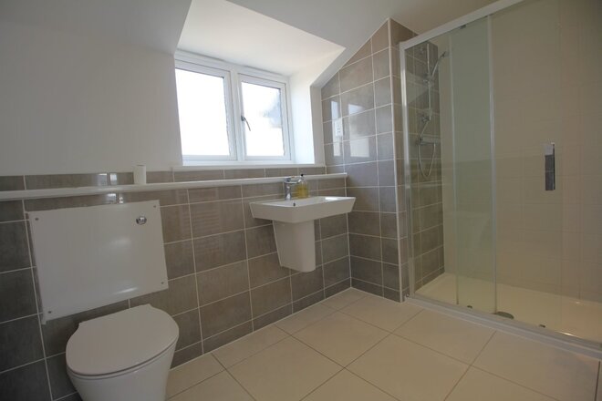 Broad Acre Road, Gloucestershire, GL52