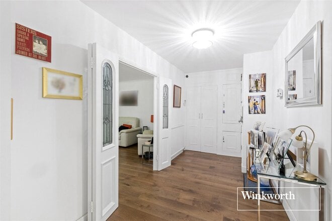 Station Road, New Barnet, EN5